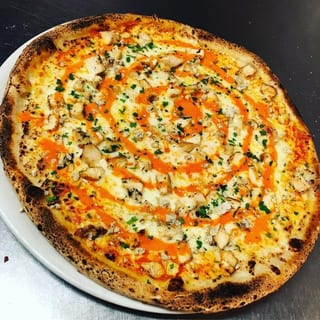 Buffalo Chicken Pizza (16")